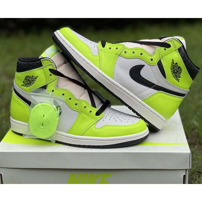 Air Jordan 1 High OG 'Volt' Sneakers   555088-702 - EUR FASHION