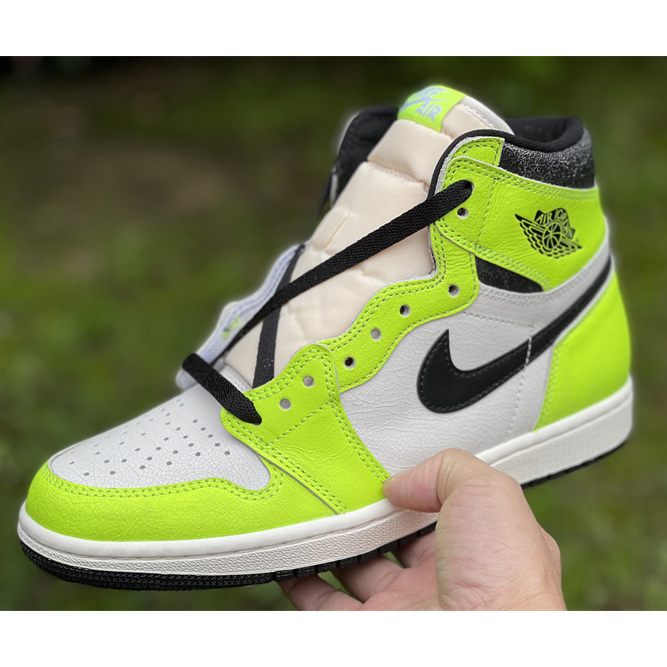 Air Jordan 1 High OG 'Volt' Sneakers   555088-702 - EUR FASHION