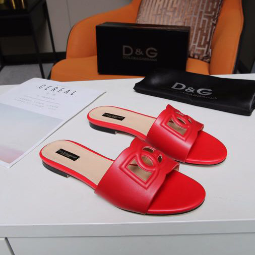 Dolce & Gabbana  DG Logo Leather  Sandal - EUR FASHION