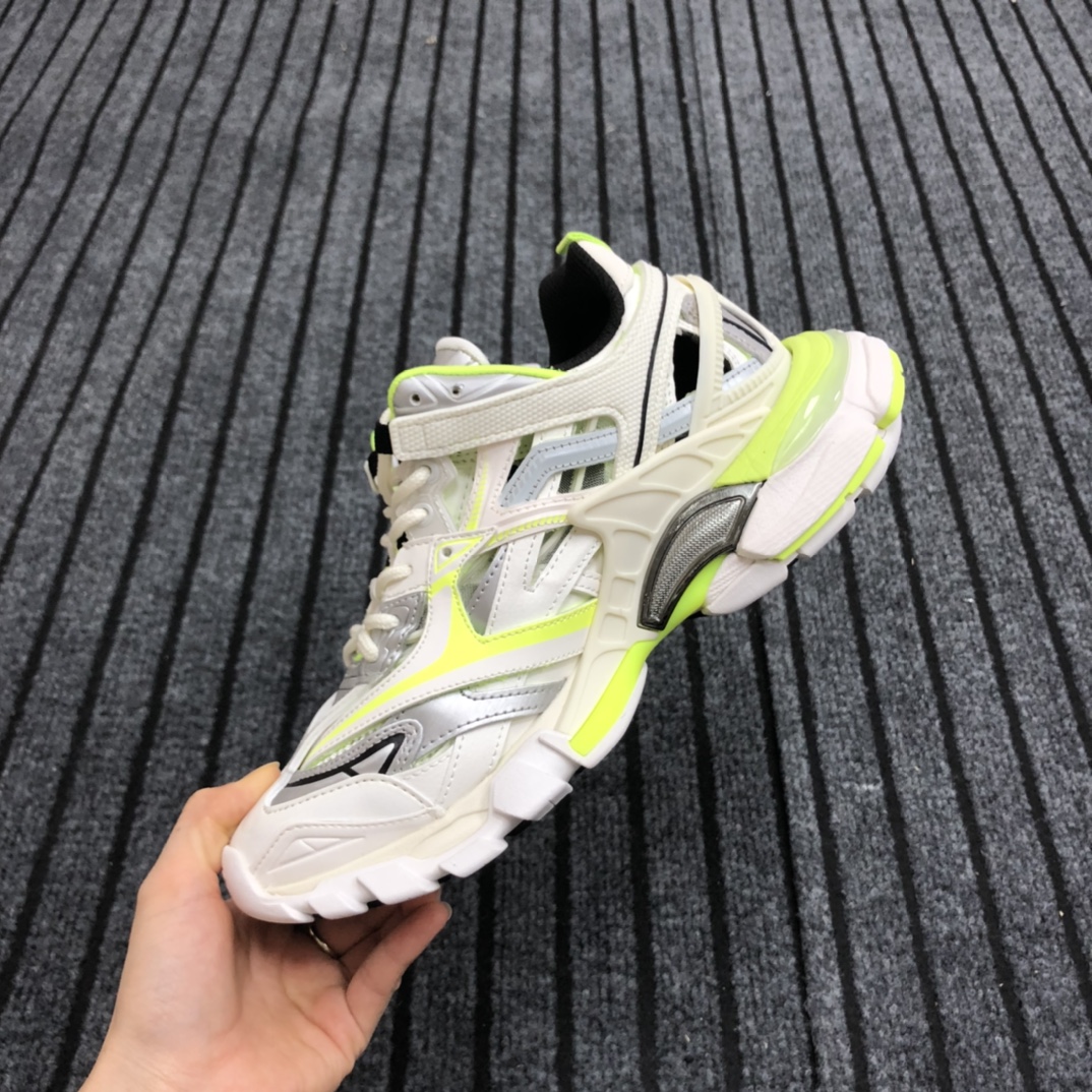 Balenciaga Track.2 Sneaker - EUR FASHION