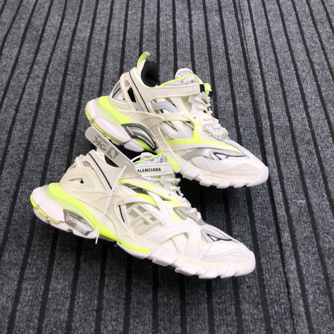 Balenciaga Track.2 Sneaker - EUR FASHION