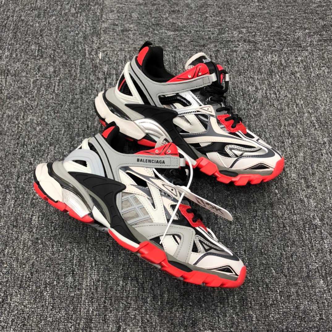 Balenciaga Track.2 Sneaker - EUR FASHION