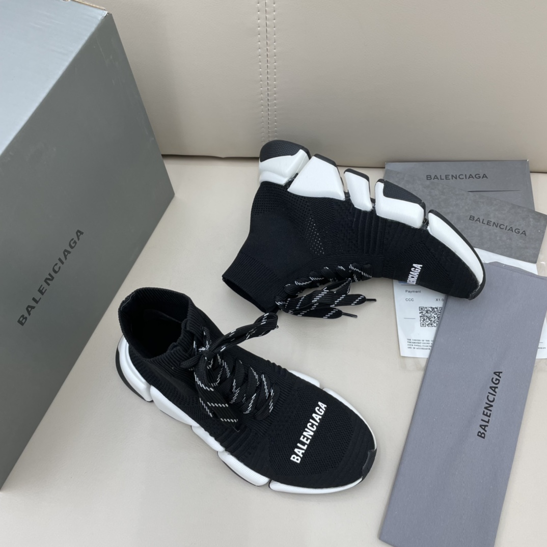 Balenciaga Speed 2.0 Lace-Up Sneaker In Black/White - EUR FASHION