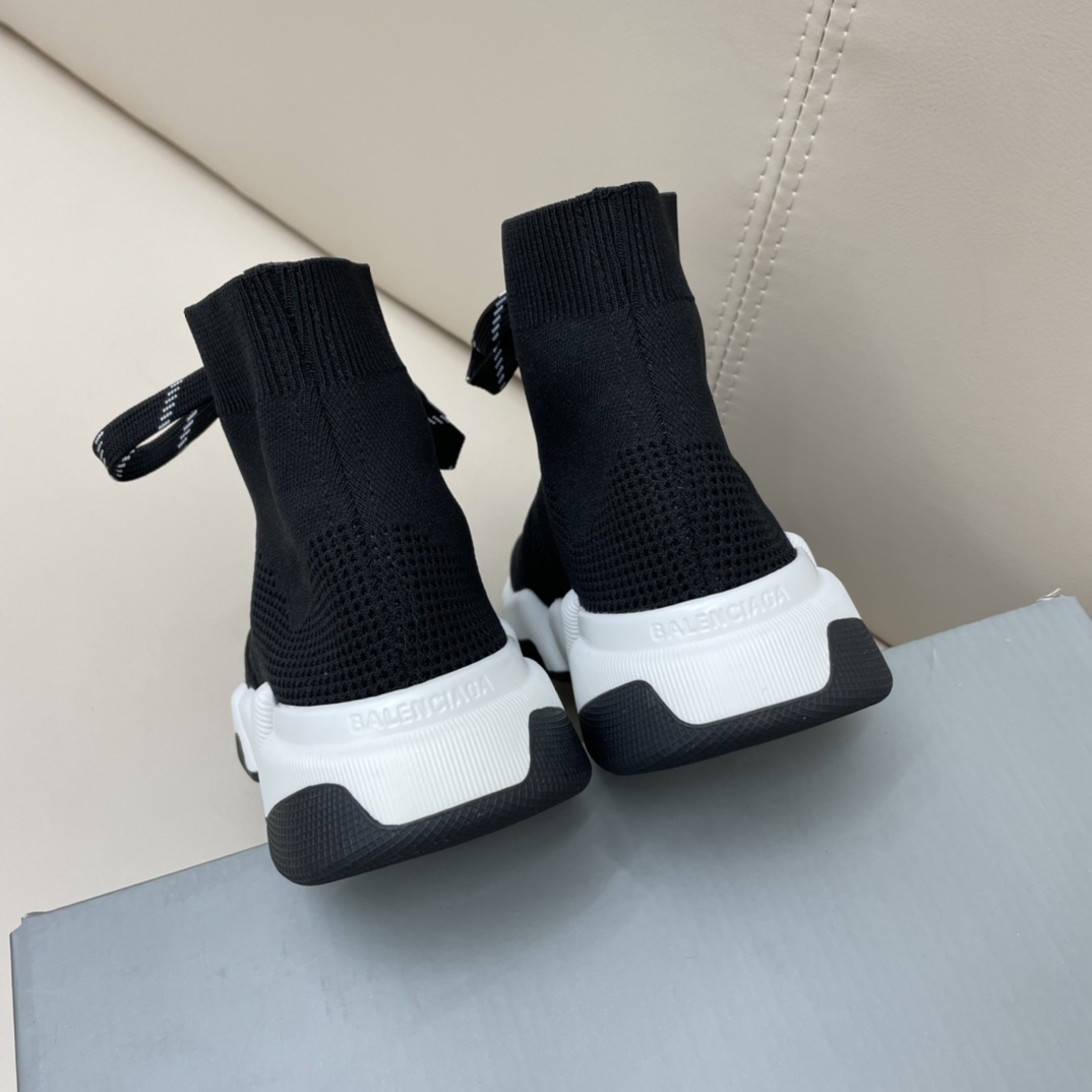 Balenciaga Speed 2.0 Lace-Up Sneaker In Black/White - EUR FASHION