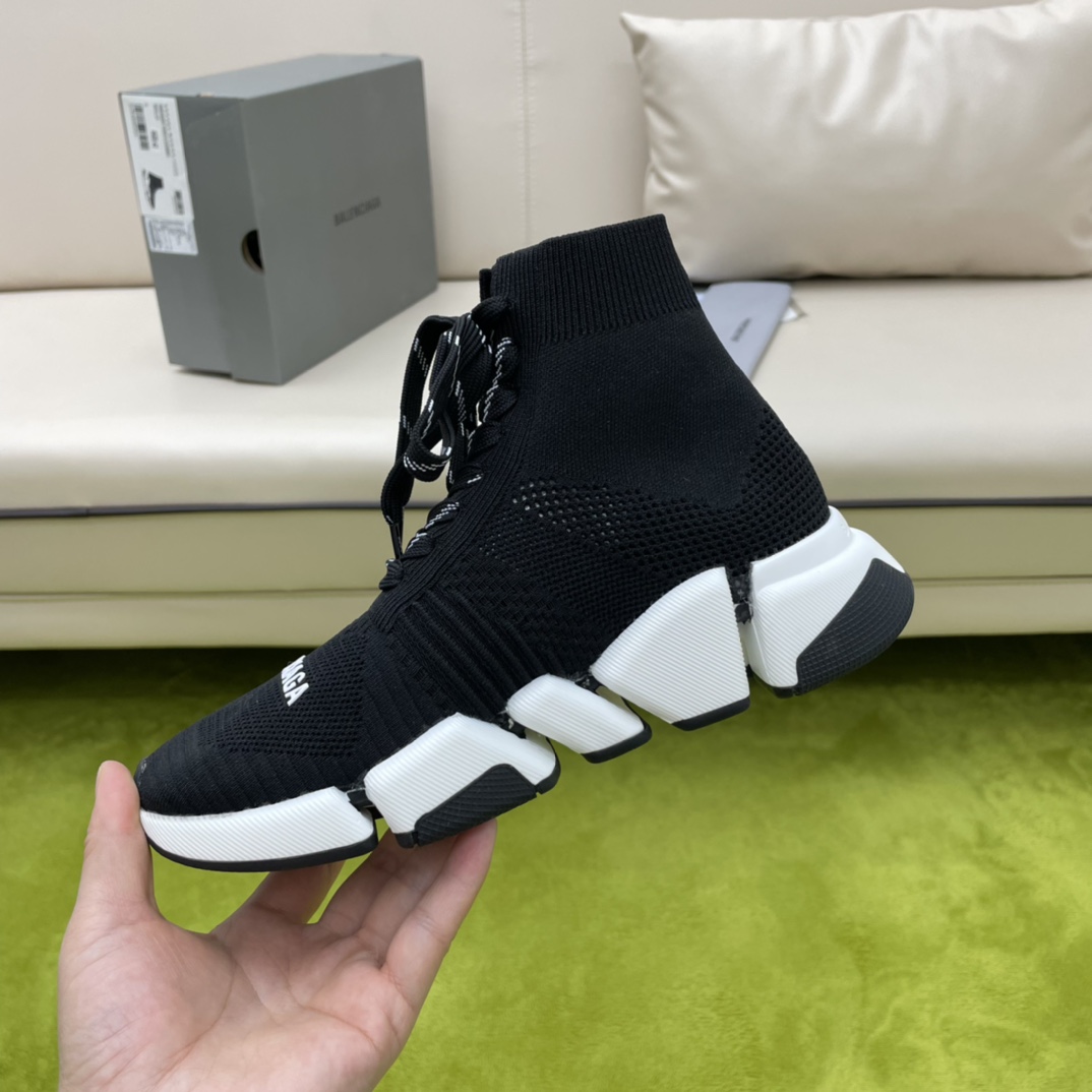 Balenciaga Speed 2.0 Lace-Up Sneaker In Black/White - EUR FASHION