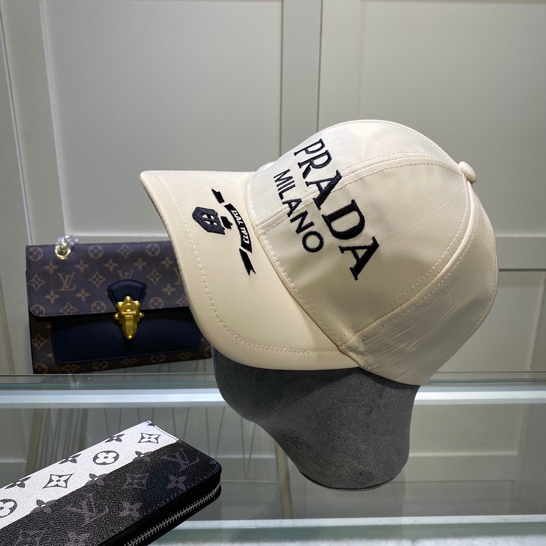 Prada Baseball Cap - EUR FASHION