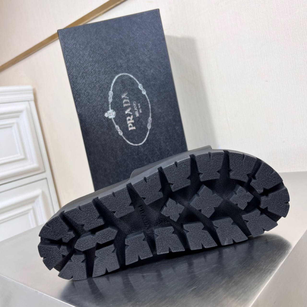 Prada Logo printed slippers - EUR FASHION