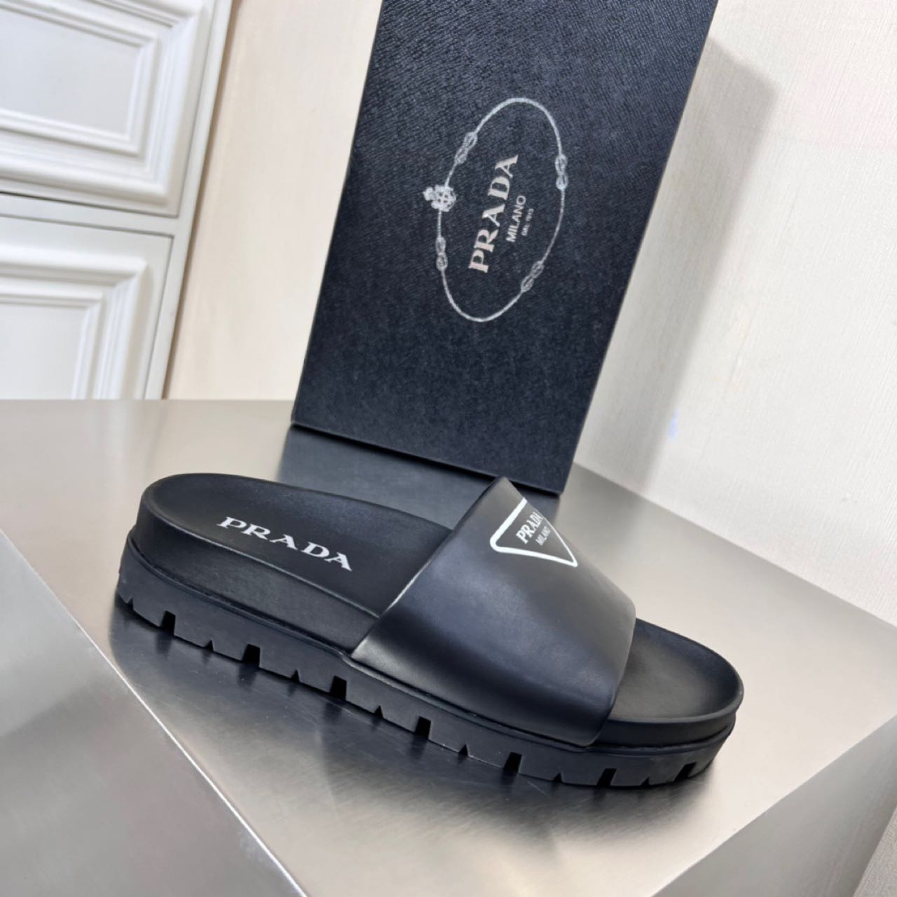 Prada Logo printed slippers - EUR FASHION