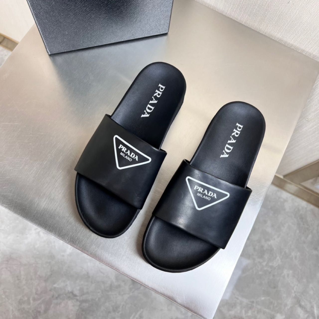 Prada Logo printed slippers - EUR FASHION