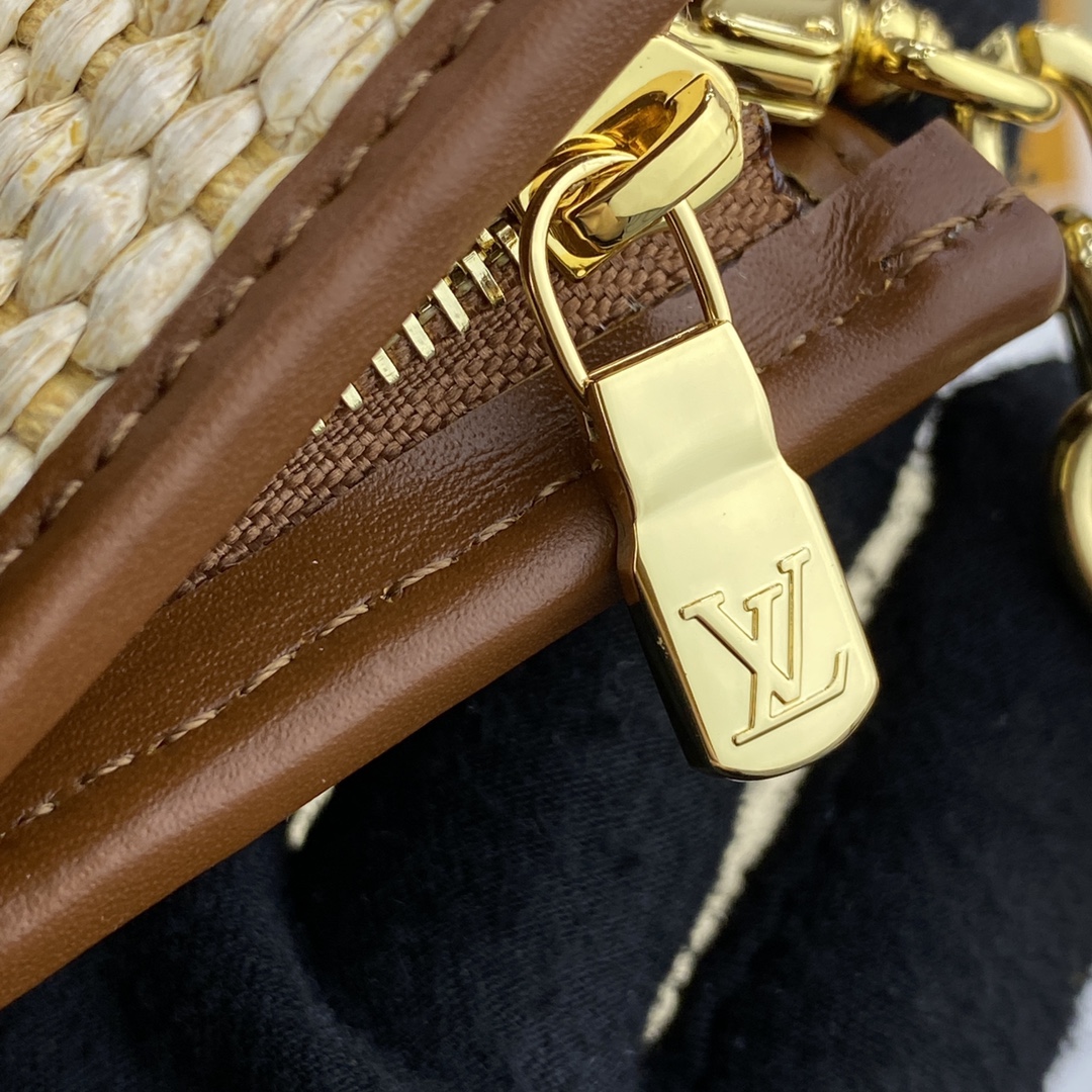 Louis Vuitton Toiletry Pouch On Chain  M81366 (26-20-5cm) - EUR FASHION