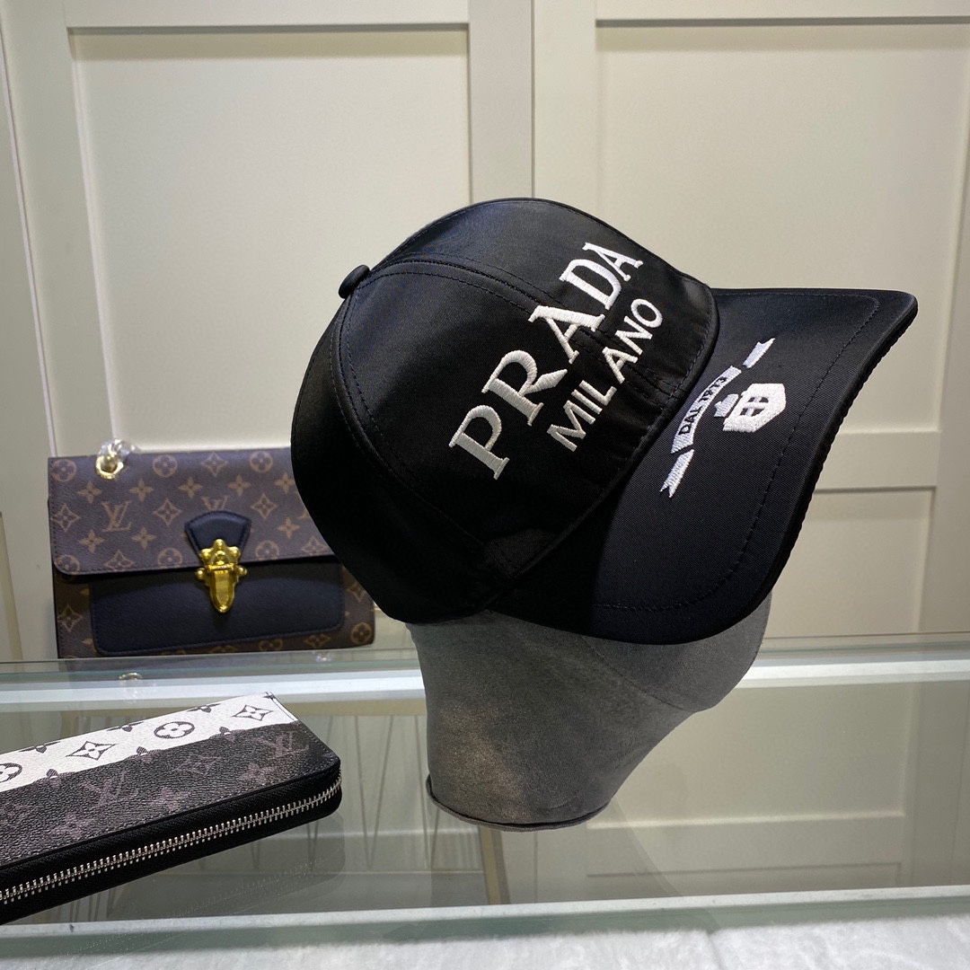 Prada Baseball Cap - EUR FASHION