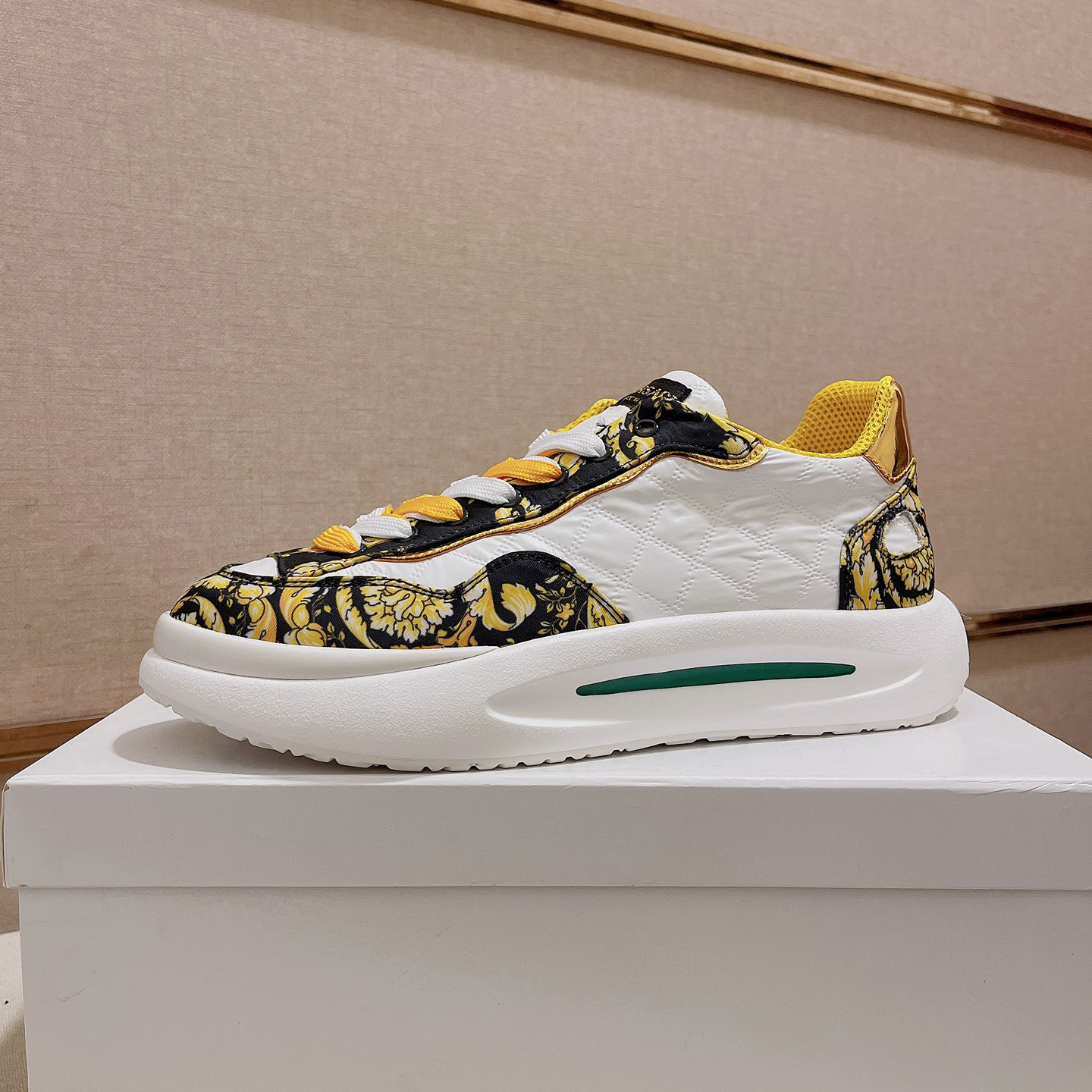 Versace Trigreca Sneakers  - EUR FASHION