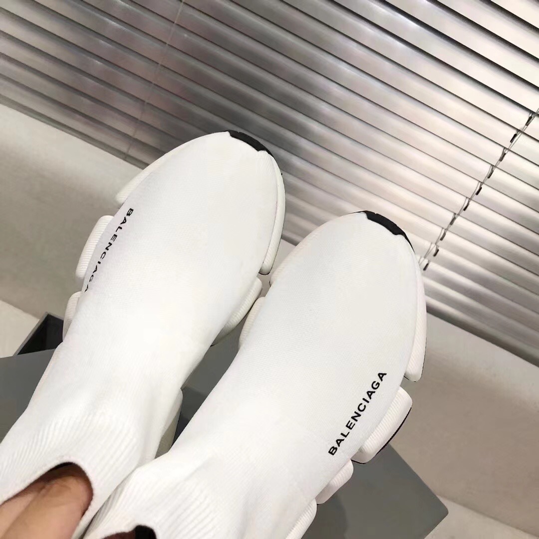 Balenciaga  Speed 2.0 Recycled Knit Sneaker In White/Black - EUR FASHION