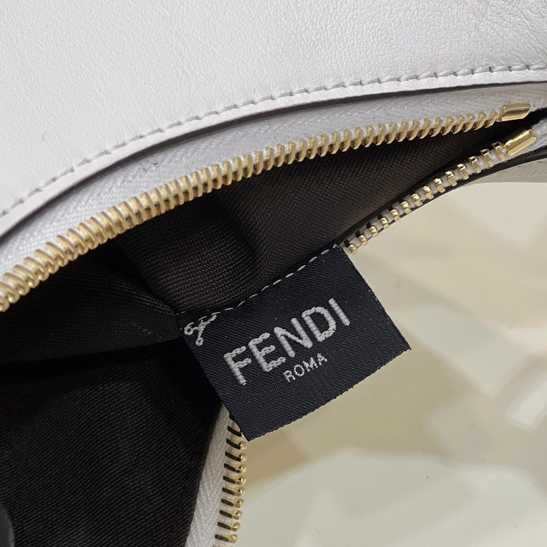 Fendi Graphy  Leather Bag(29*24.5*10cm) - EUR FASHION