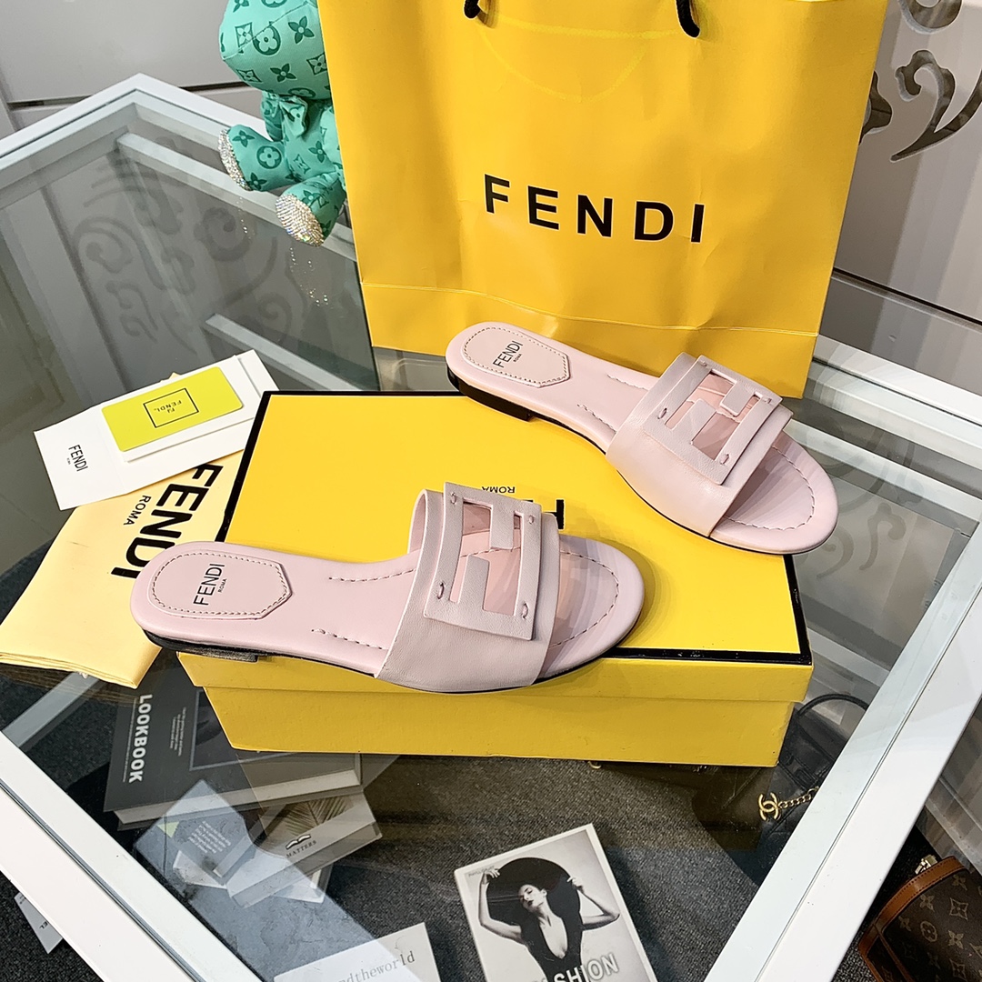 Fendi Signature Pink Leather Slides - EUR FASHION