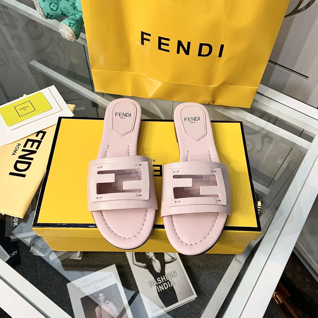 Fendi Signature Pink Leather Slides - EUR FASHION