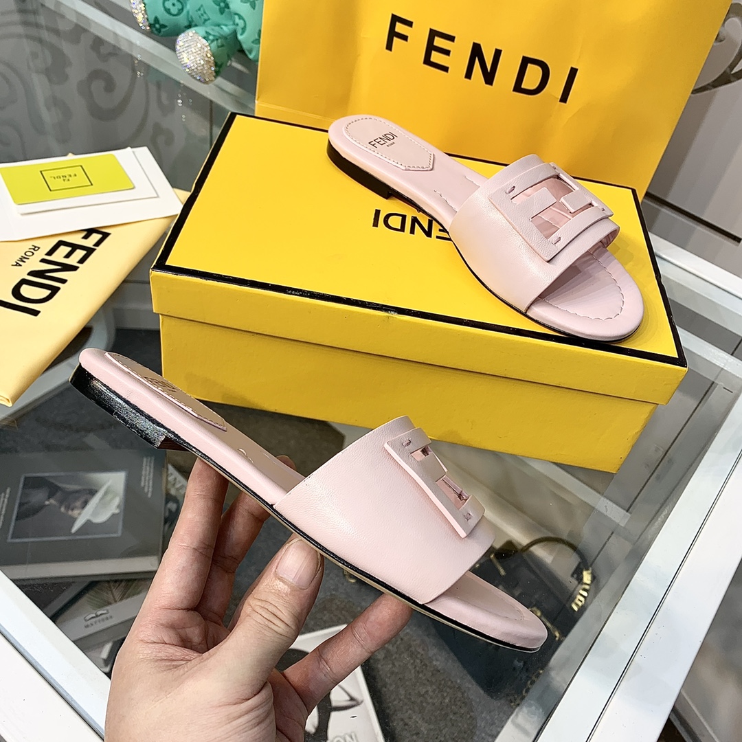 Fendi Signature Pink Leather Slides - EUR FASHION