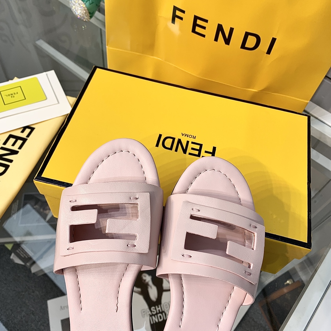 Fendi Signature Pink Leather Slides - EUR FASHION