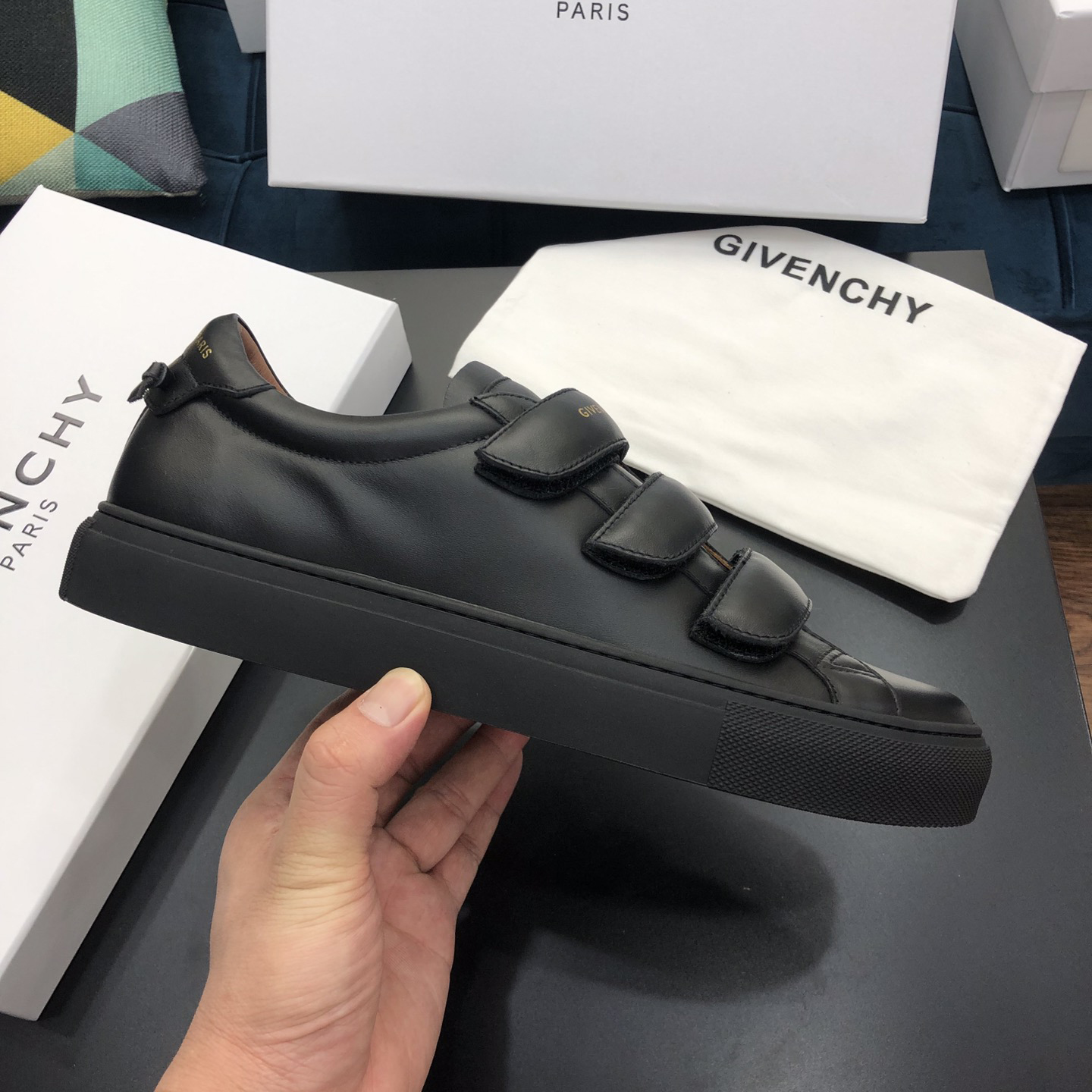 Givenchy Urban Leather Sneakers - EUR FASHION