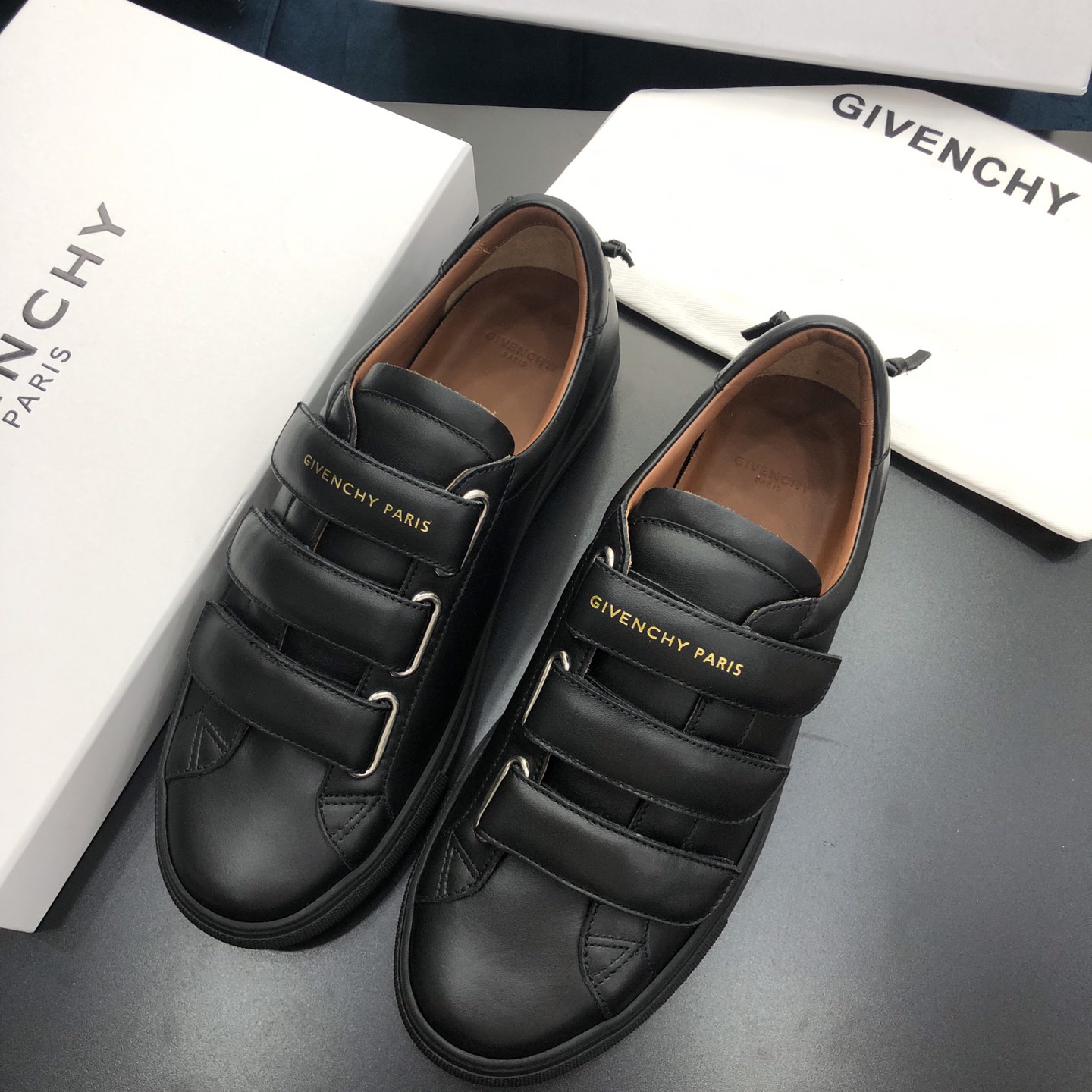 Givenchy Urban Leather Sneakers - EUR FASHION