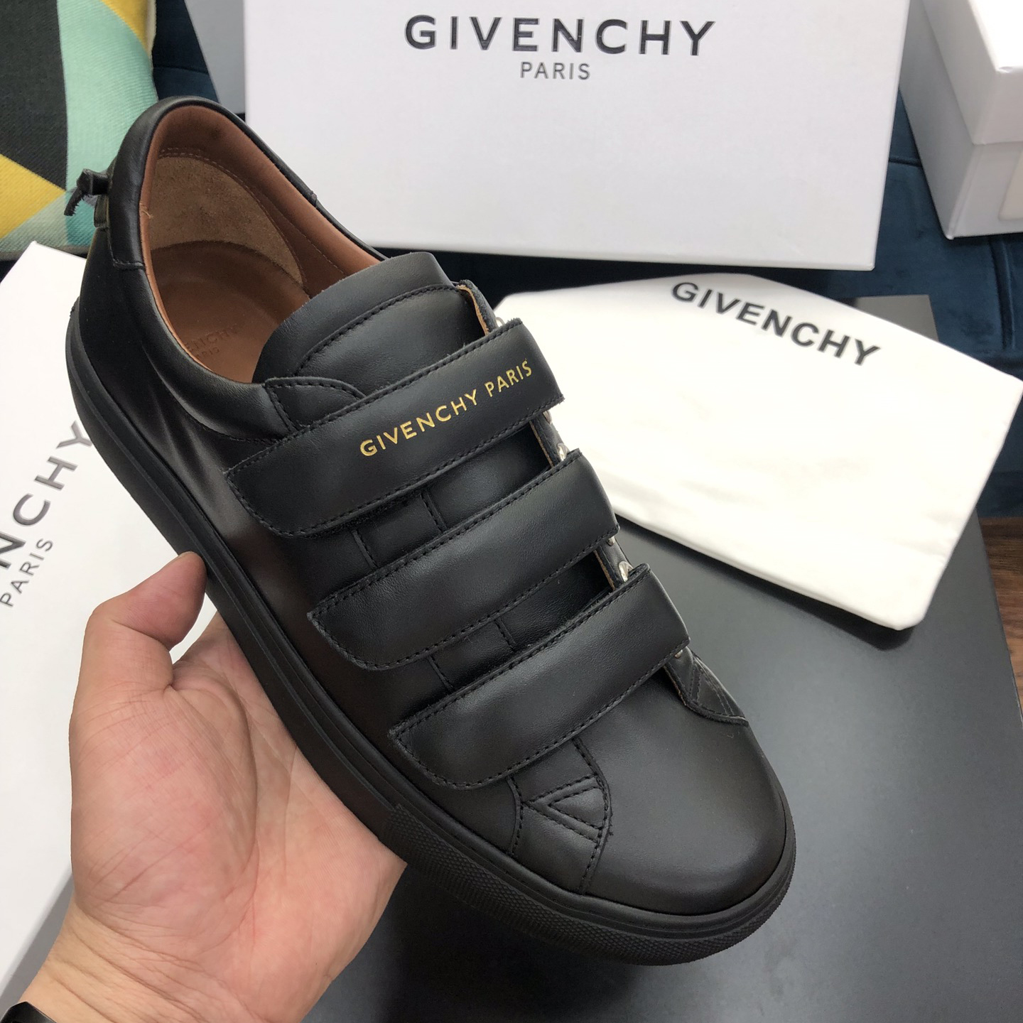 Givenchy Urban Leather Sneakers - EUR FASHION