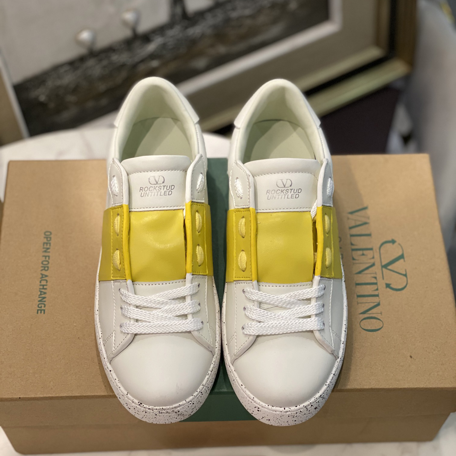 Valenti Open For A Change Sneaker In Bio-Based Material In White/Lemon Cream - EUR FASHION