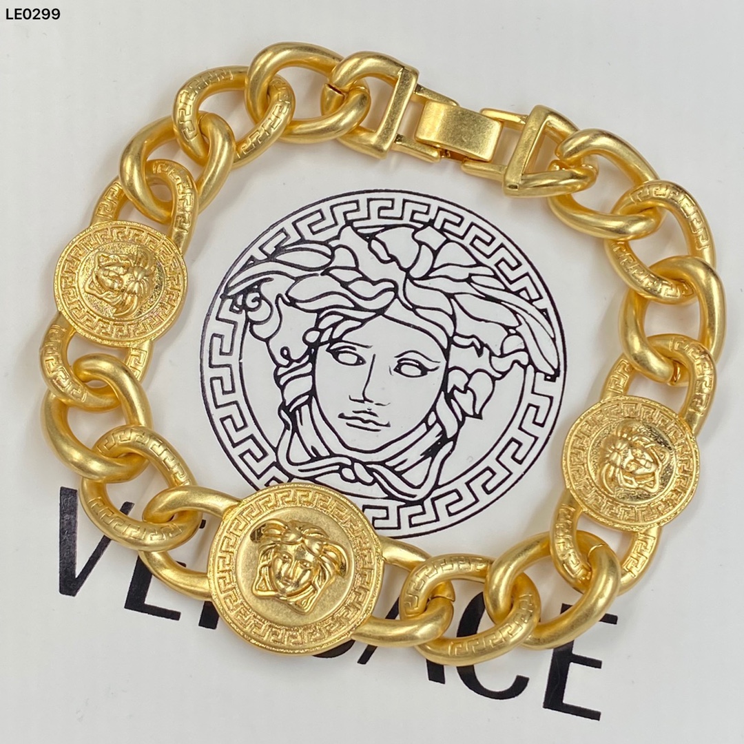 Versace Medusa Bracelet - EUR FASHION