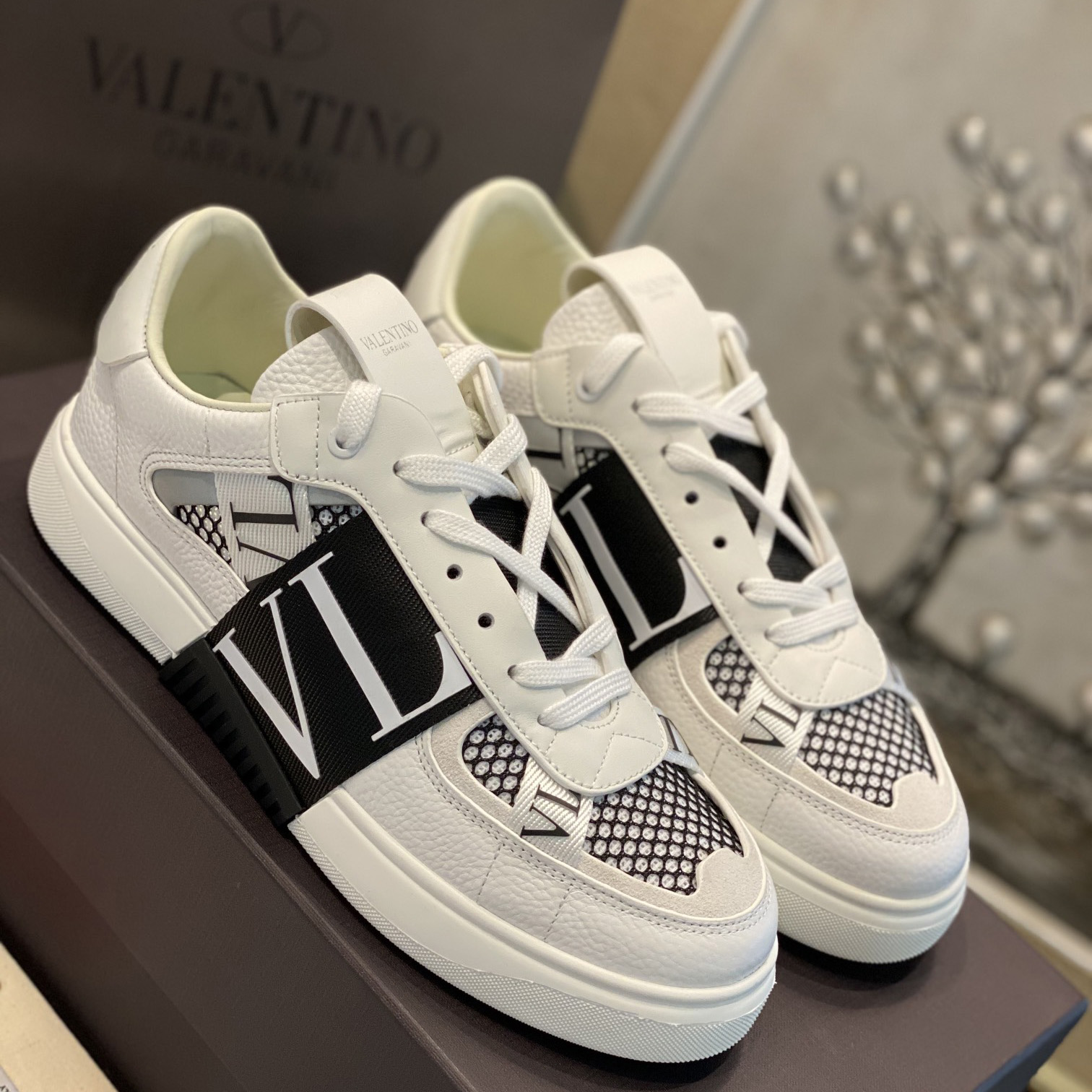 Valenti VL7N Low-Top Sneakers In Calfskin And Mesh Fabric With Bands - EUR FASHION