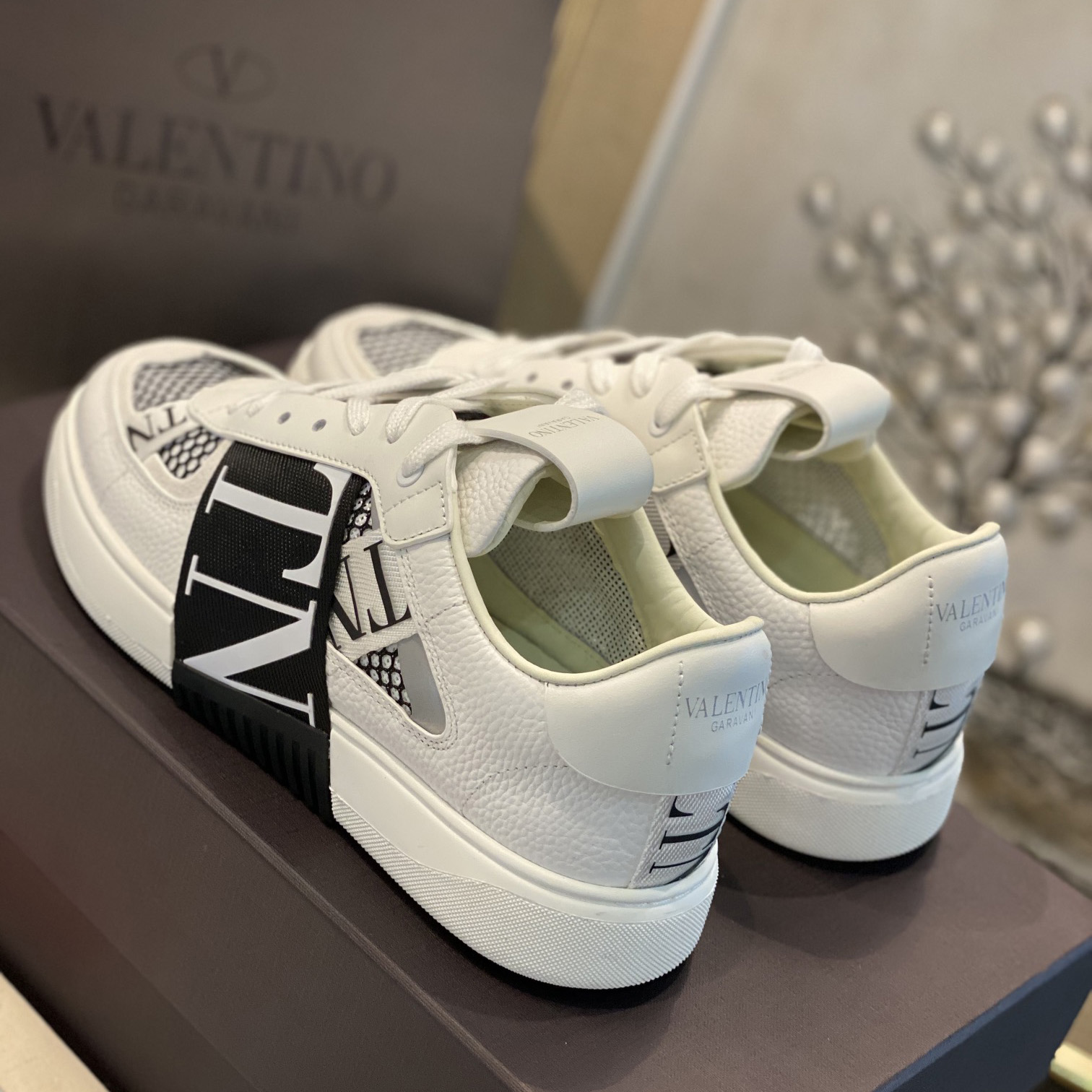 Valenti VL7N Low-Top Sneakers In Calfskin And Mesh Fabric With Bands - EUR FASHION