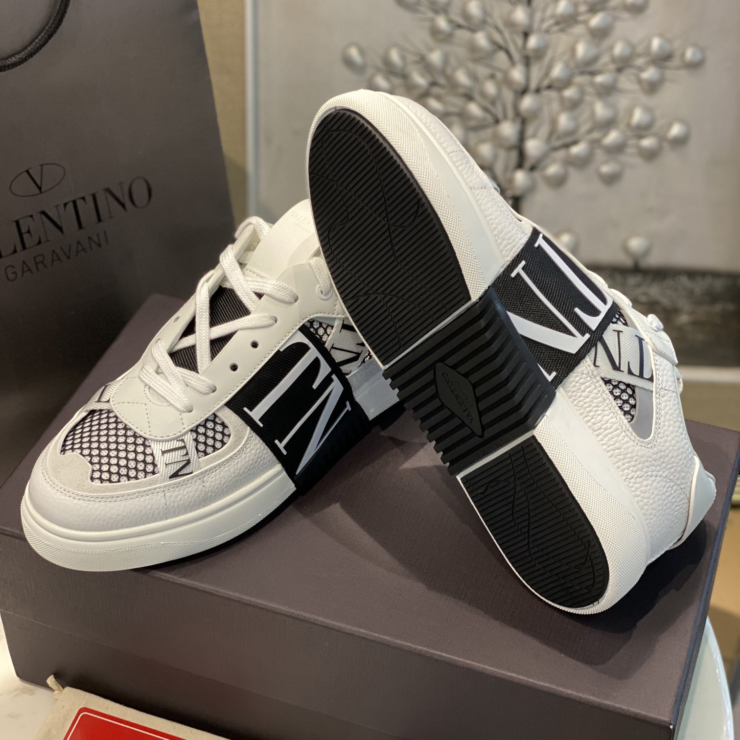 Valenti VL7N Low-Top Sneakers In Calfskin And Mesh Fabric With Bands - EUR FASHION