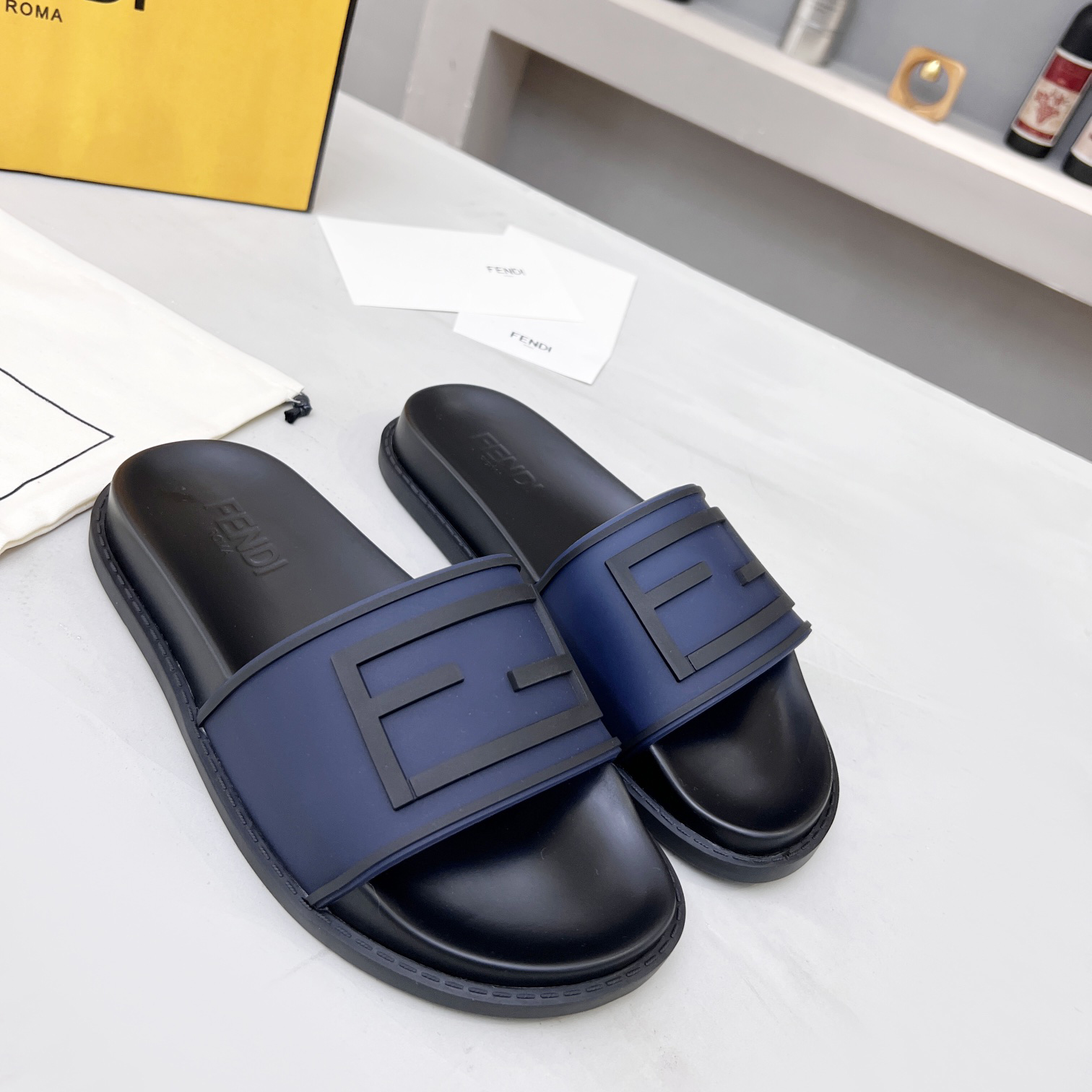 Fendi Baguette Slides - EUR FASHION