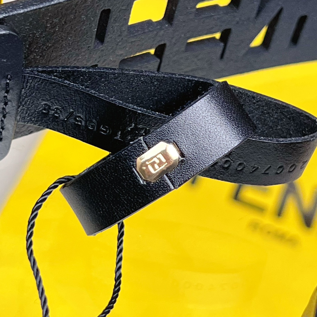 Fendi Leather Belt  - EUR FASHION