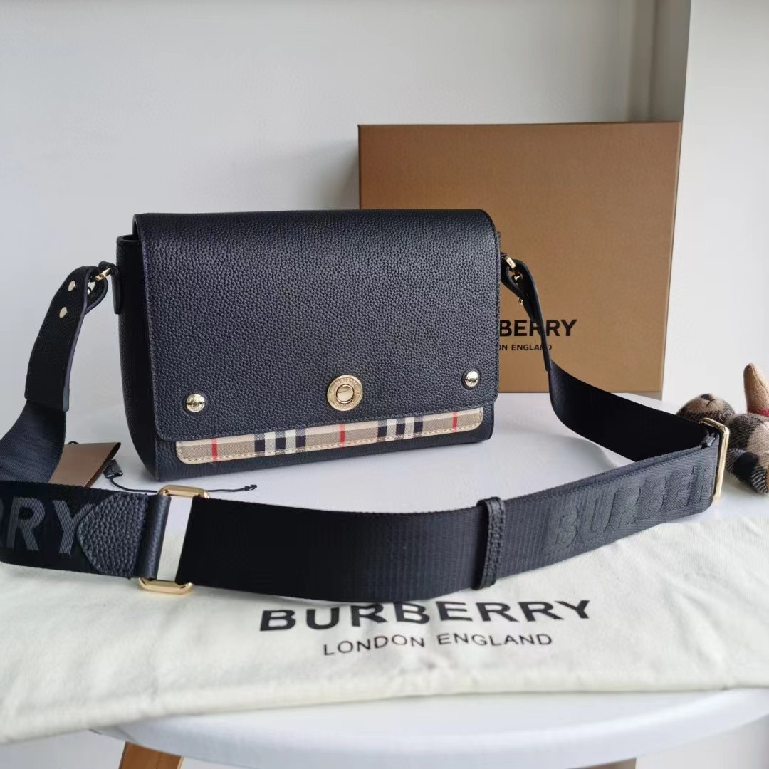 Burberry Hackberry Leather Cross -Body Bag (25-18-8.5cm) - EUR FASHION