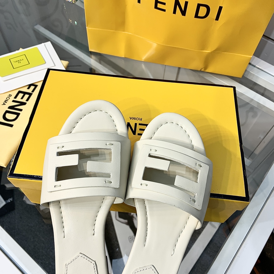 Fendi Signature Beige Leather Slides - EUR FASHION