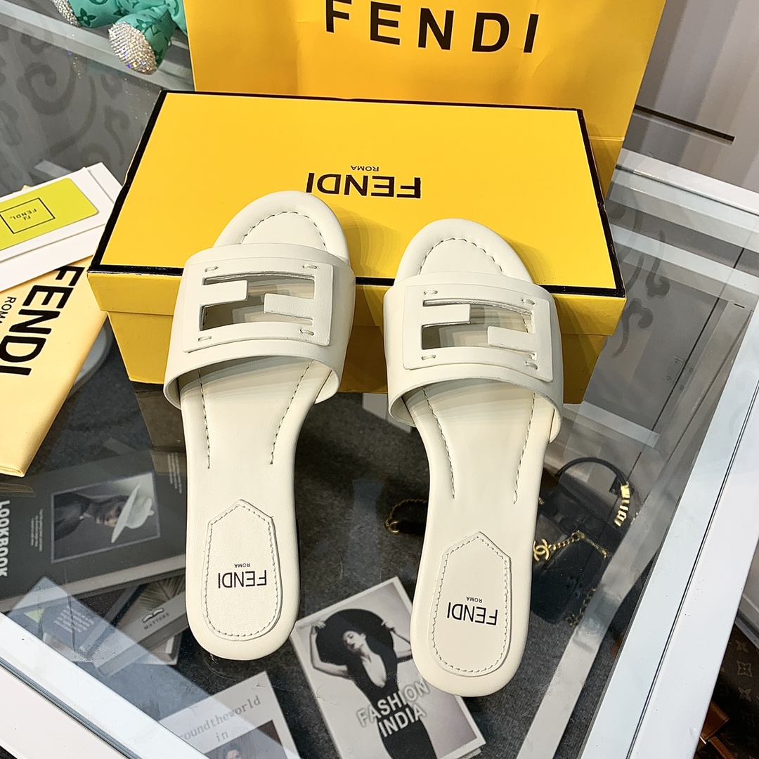 Fendi Signature Beige Leather Slides - EUR FASHION