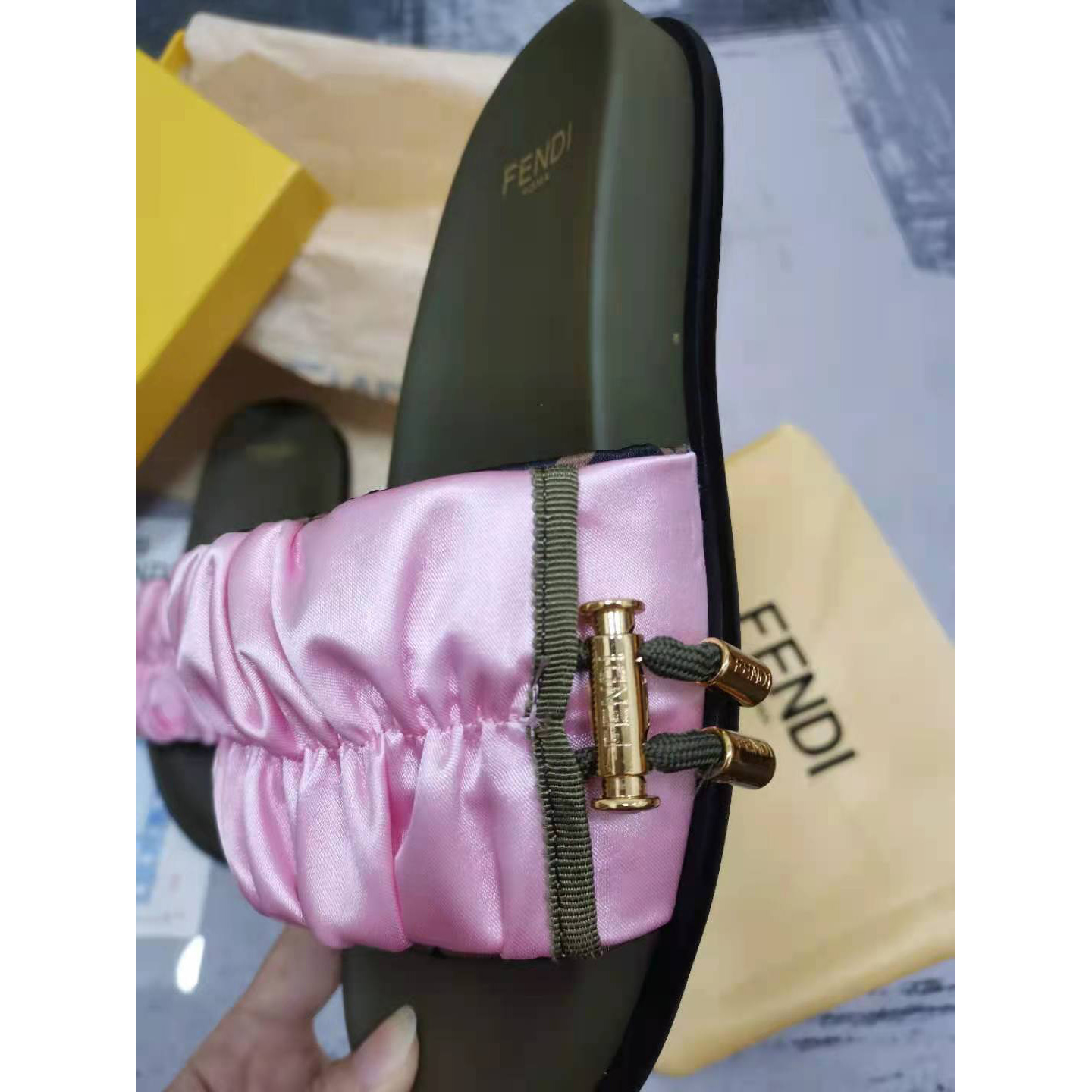 Fendi Fendi Feel Pink Satin Slides - EUR FASHION