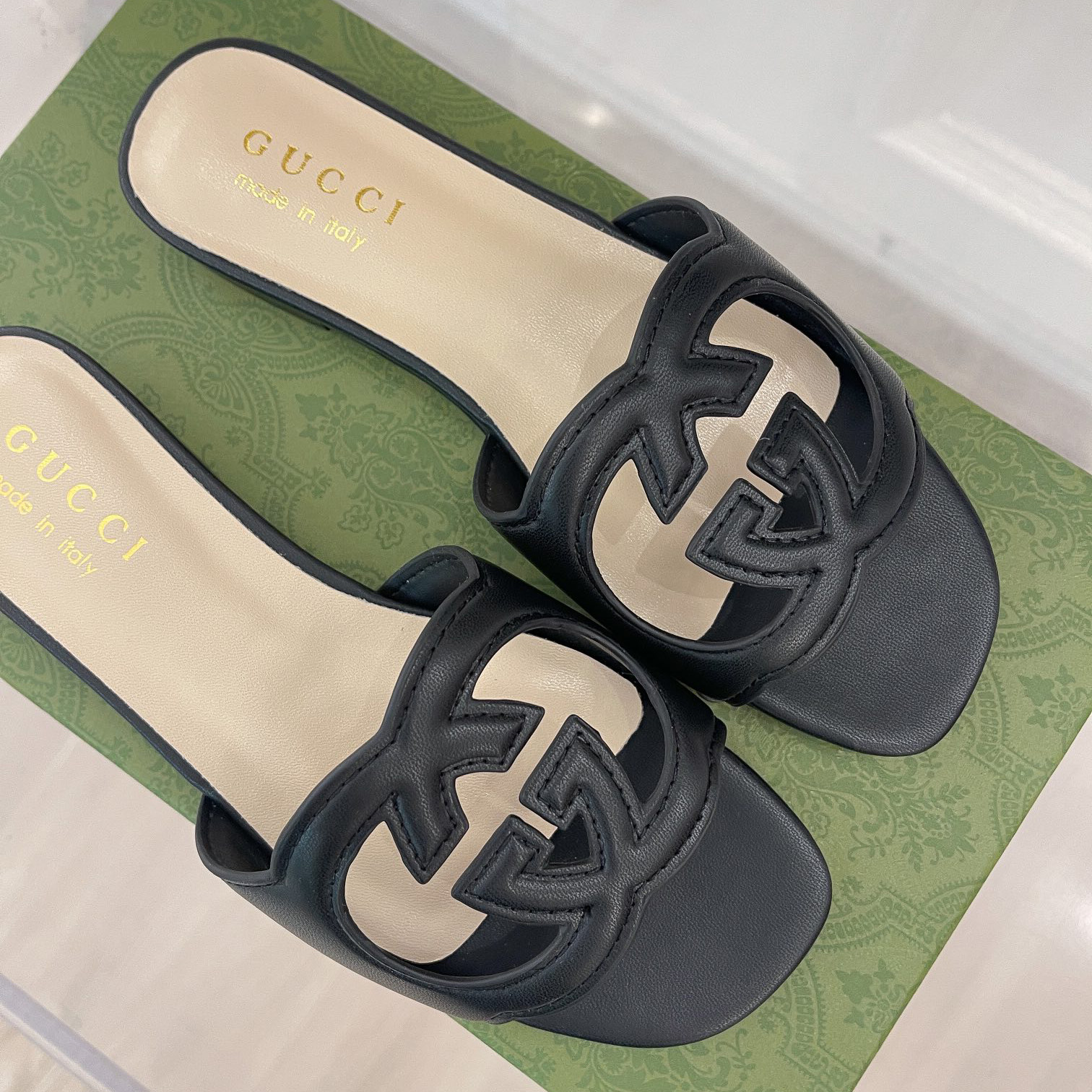 Gucci Women's Interlocking G Cut-Out Slide Sandal - EUR FASHION