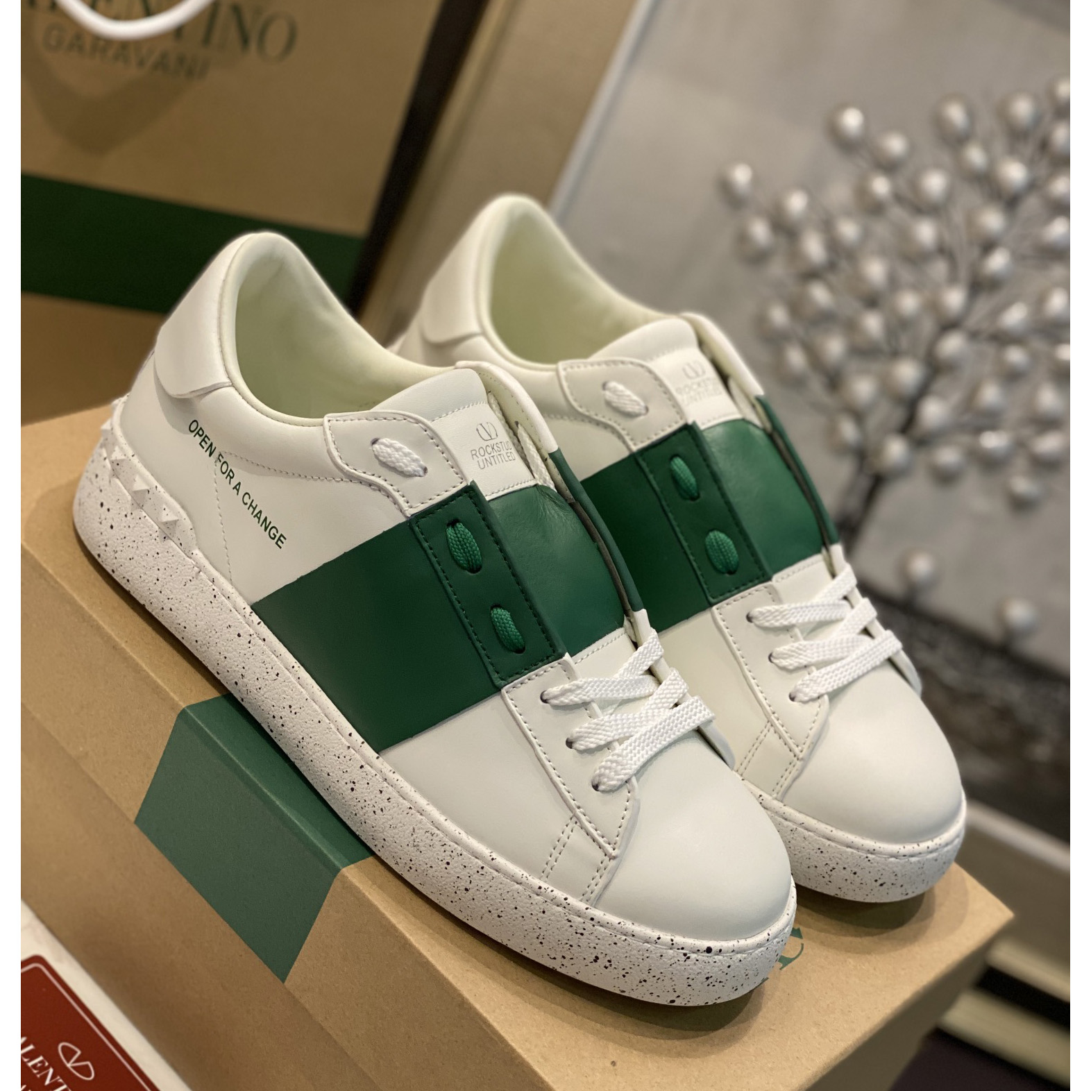 Valenti Open For A Change Sneaker In Bio-Based Material In White/Green - EUR FASHION