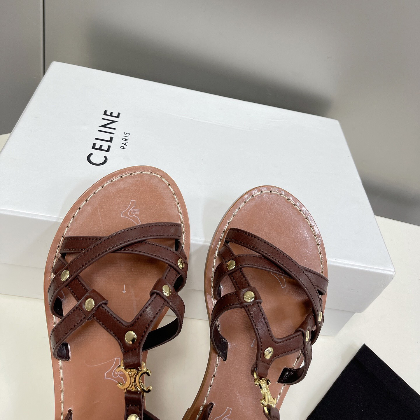 Celine Taillat Triomphe Sandal In Light Brown - EUR FASHION