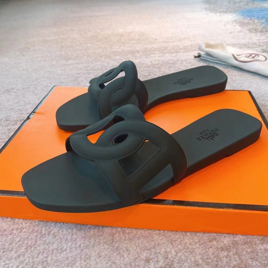 Hermes Rubber Aloha Sandals 37 Black - EUR FASHION