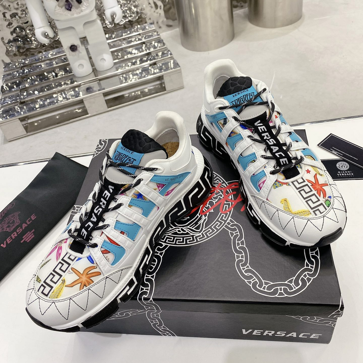 Versace Trigreca Sneakers  - EUR FASHION