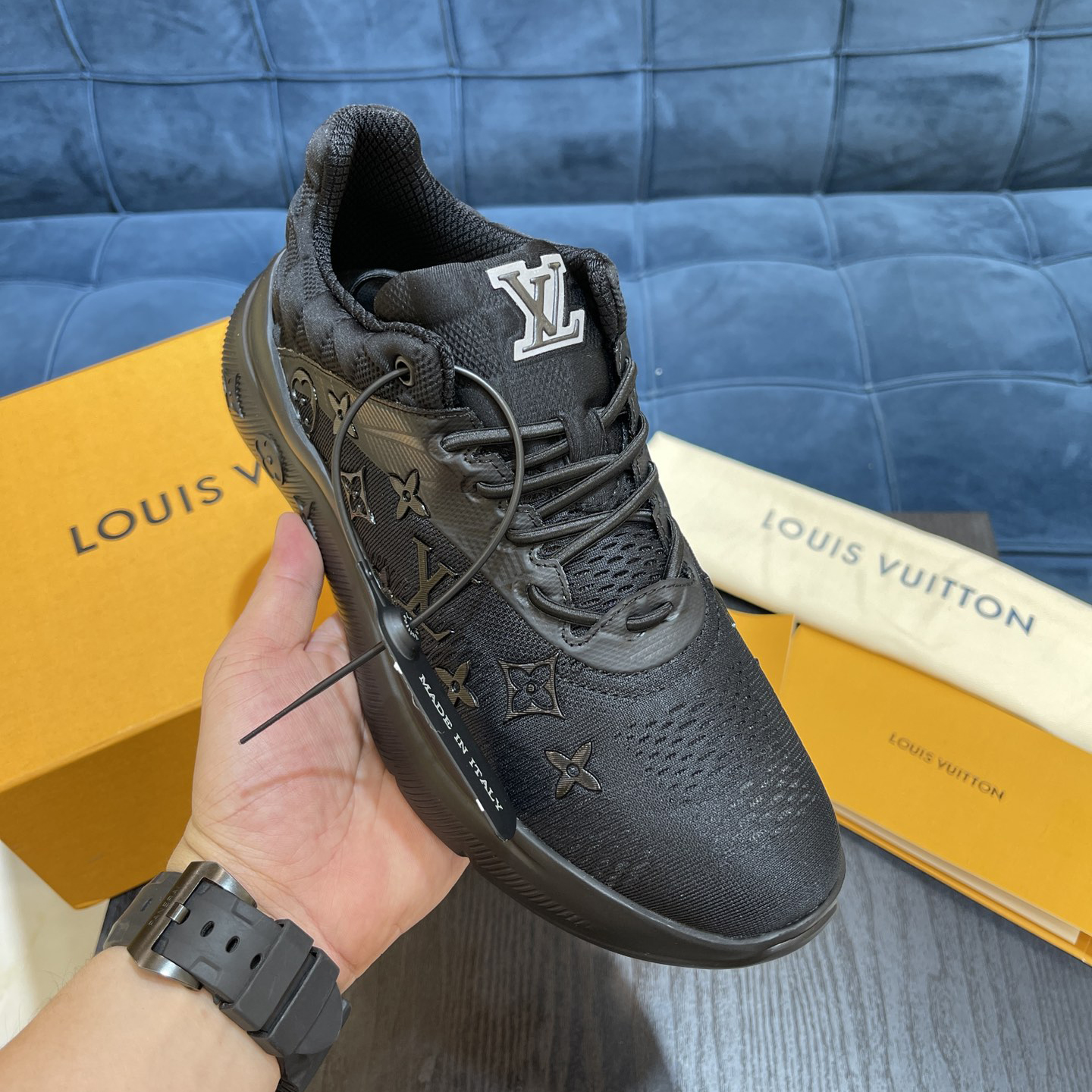 Louis Vuitton Show Up Sneaker    1A9JRJ - EUR FASHION