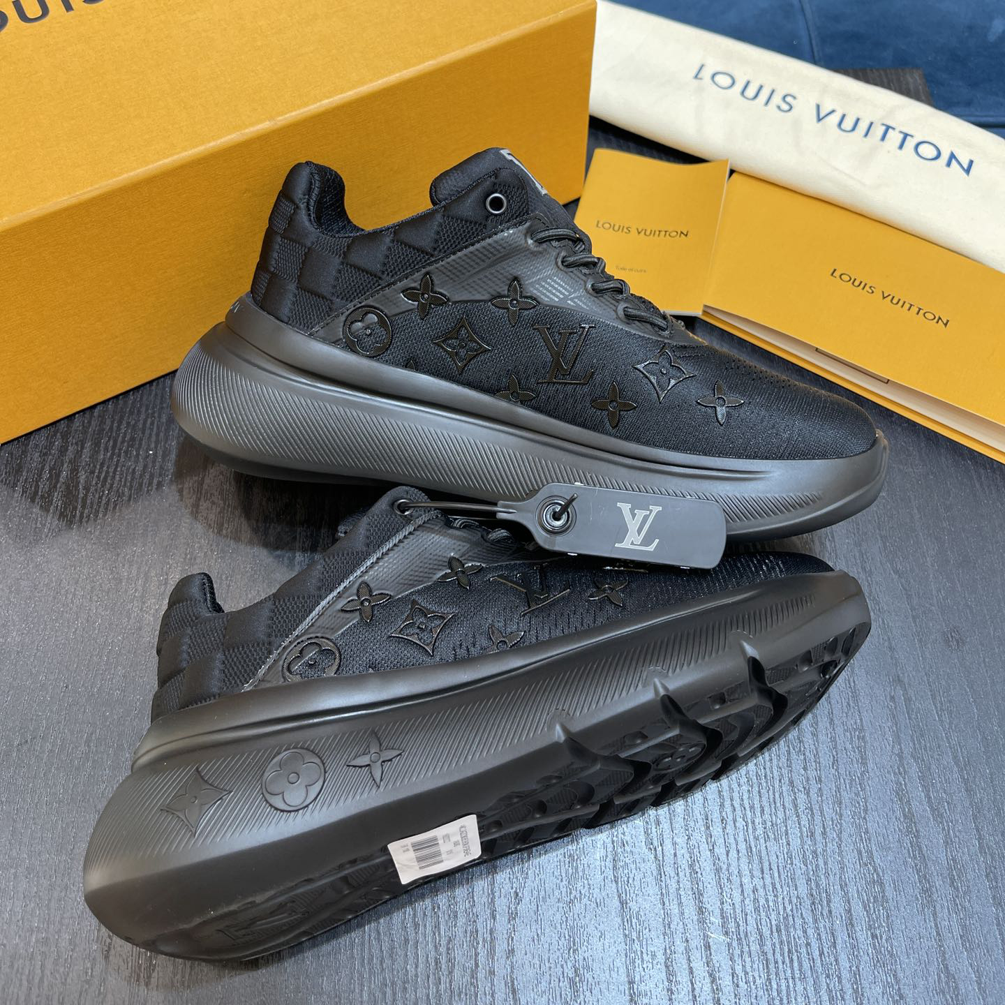 Louis Vuitton Show Up Sneaker    1A9JRJ - EUR FASHION