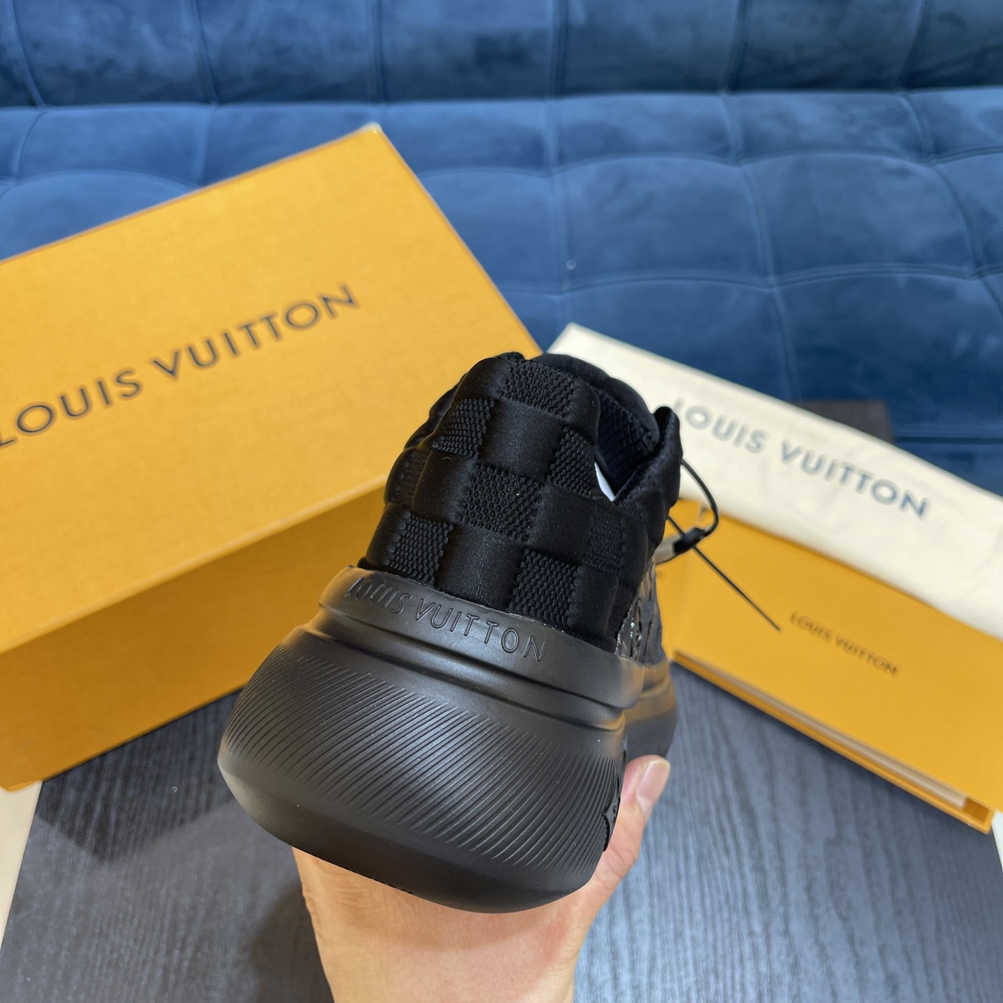 Louis Vuitton Show Up Sneaker    1A9JRJ - EUR FASHION