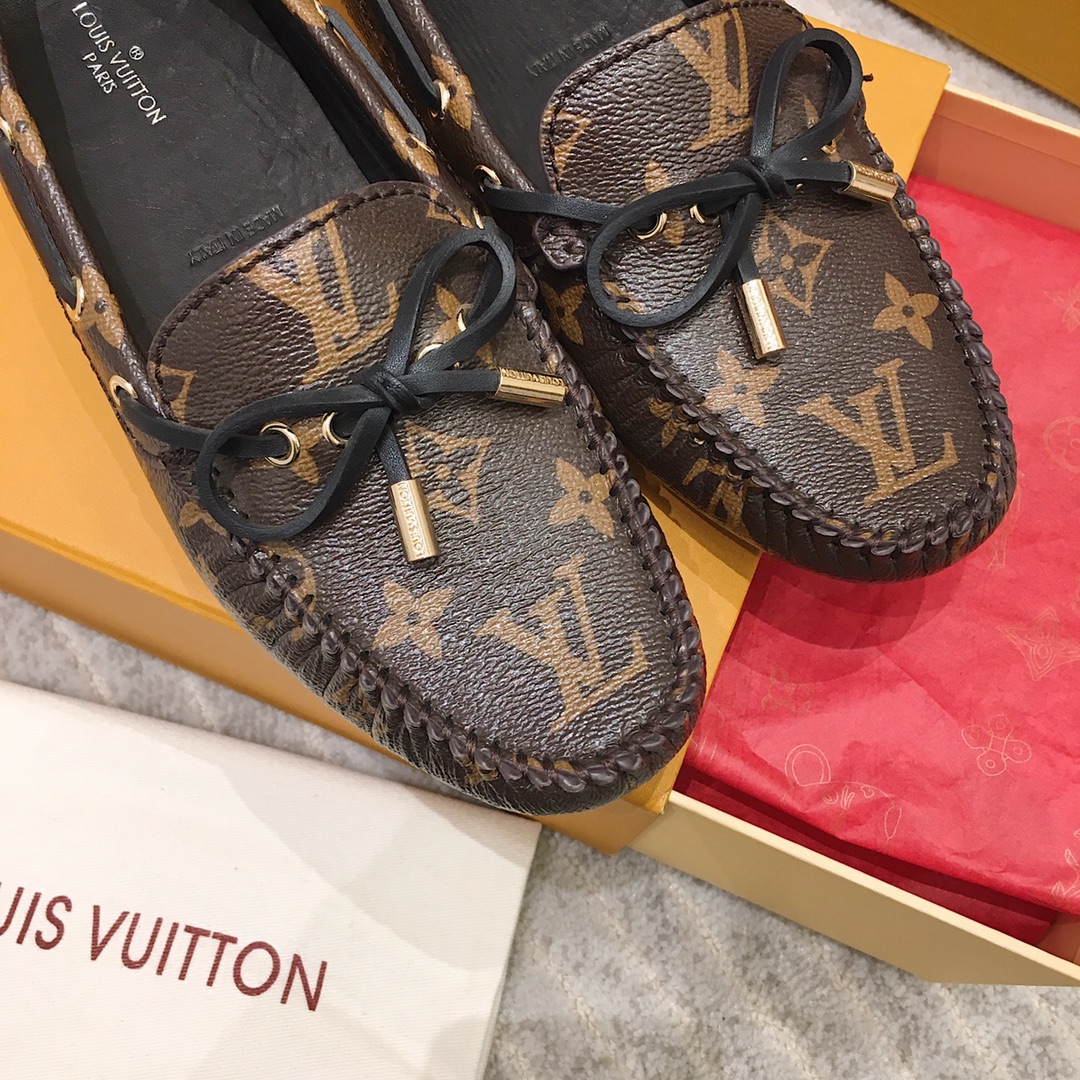 Louis Vuitton Gloria Loafer    1A3V37 - EUR FASHION