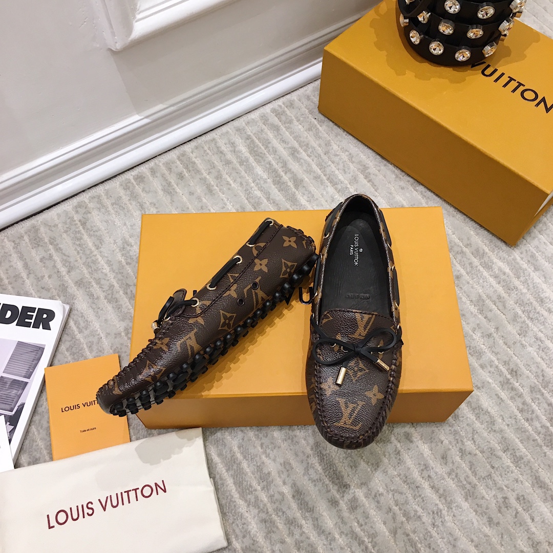 Louis Vuitton Gloria Loafer    1A3V37 - EUR FASHION