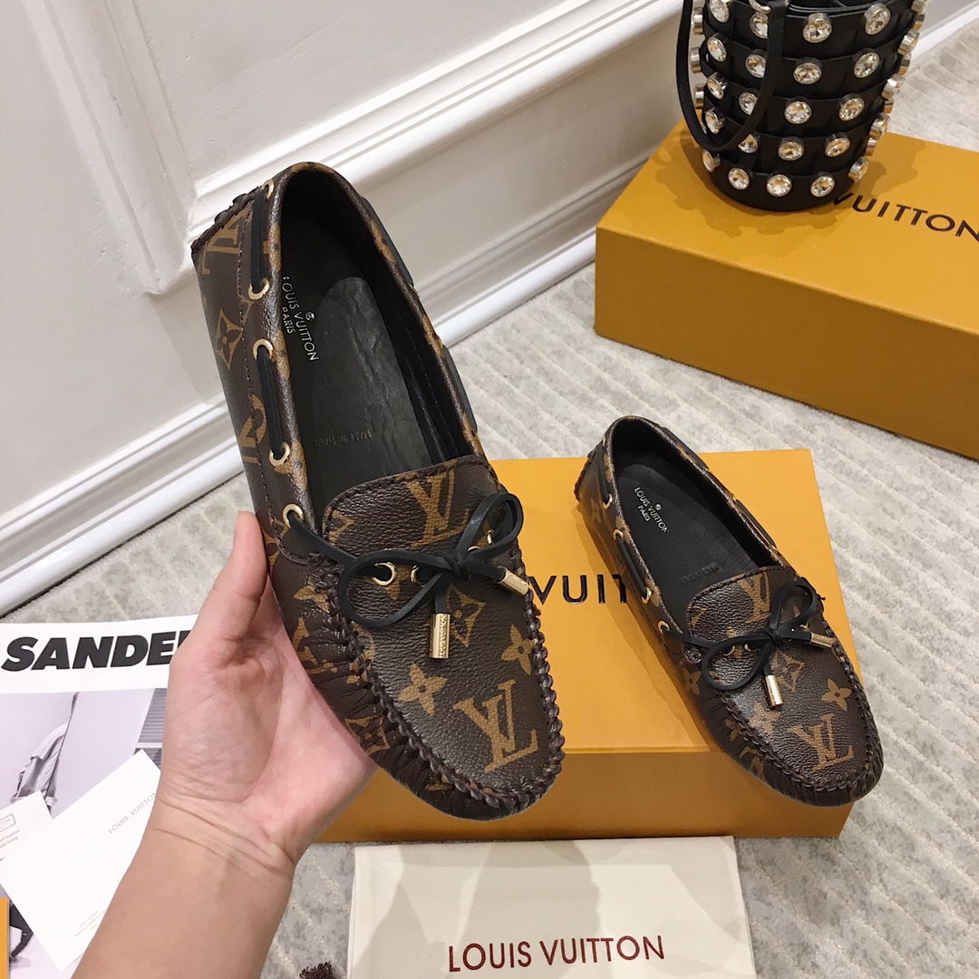 Louis Vuitton Gloria Loafer    1A3V37 - EUR FASHION