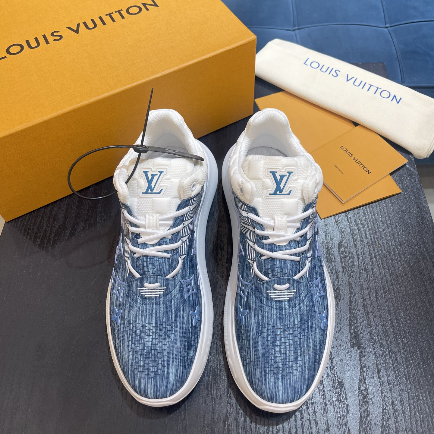 Louis Vuitton Show Up Sneaker     - EUR FASHION