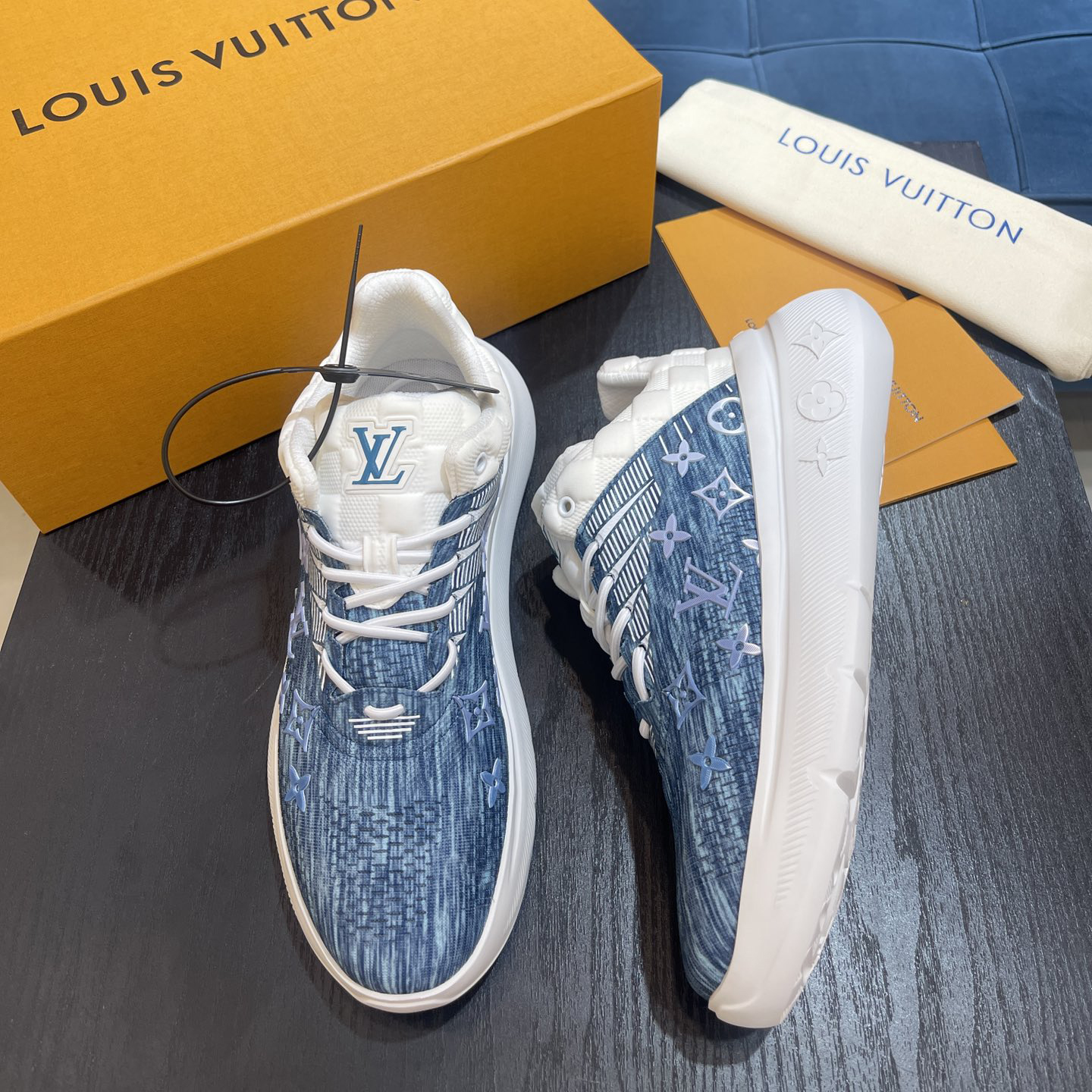 Louis Vuitton Show Up Sneaker     - EUR FASHION