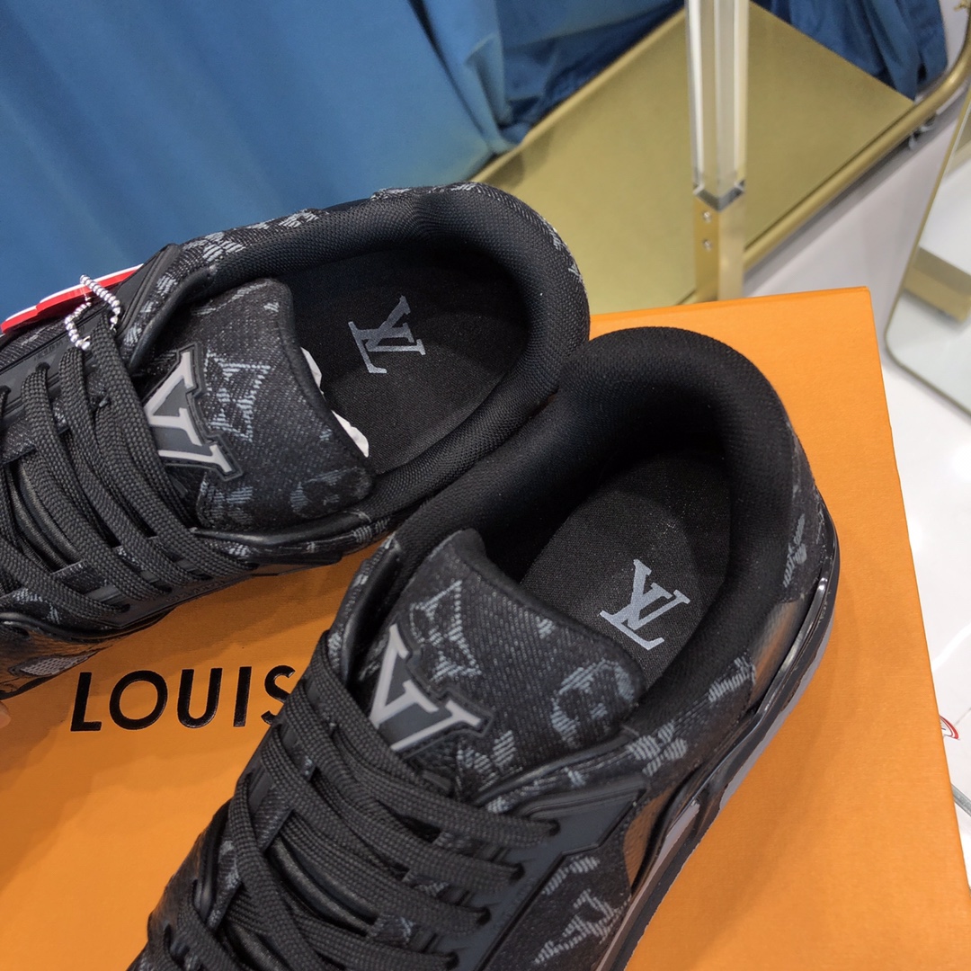 Louis Vuitton LV Trainer Sneaker    1A9IPP - EUR FASHION